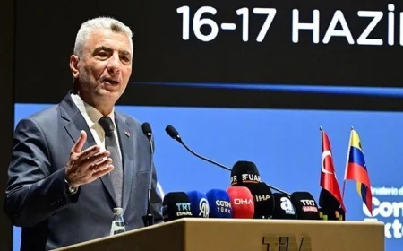 Bakan Bolat açıkladı! Türkiye-Venezuela arasında 3 milyar dolarlık dış ticaret hedefi