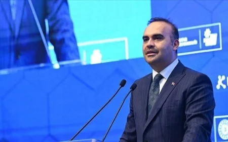 Bakan Kacır: 'Türksat 7A uydumuzun çalışmalarına başladık'