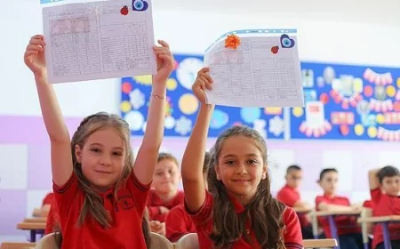 Yarın okullarda karne zili çalıyor: 20 milyon öğrenci yaz tatiline girecek