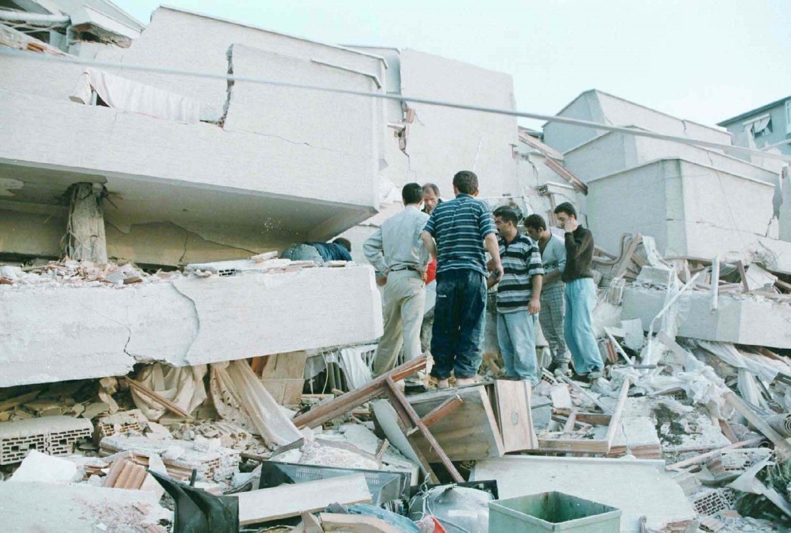 24 yıllık acı: 1999 depremini yaşadı, 6 Şubat depreminde dayanışmaya koştu