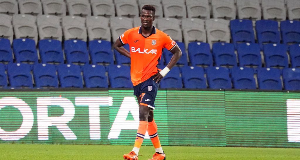 Ousseynou Ba, Başakşehir formasıyla ilk maçında kırmızı kart gördü İhlas Haber Ajansı